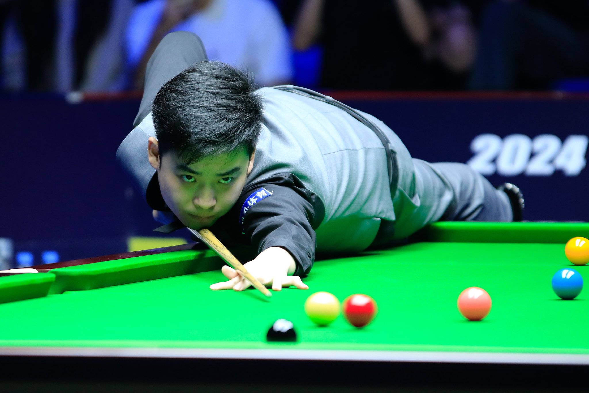 更加复杂 更加复杂